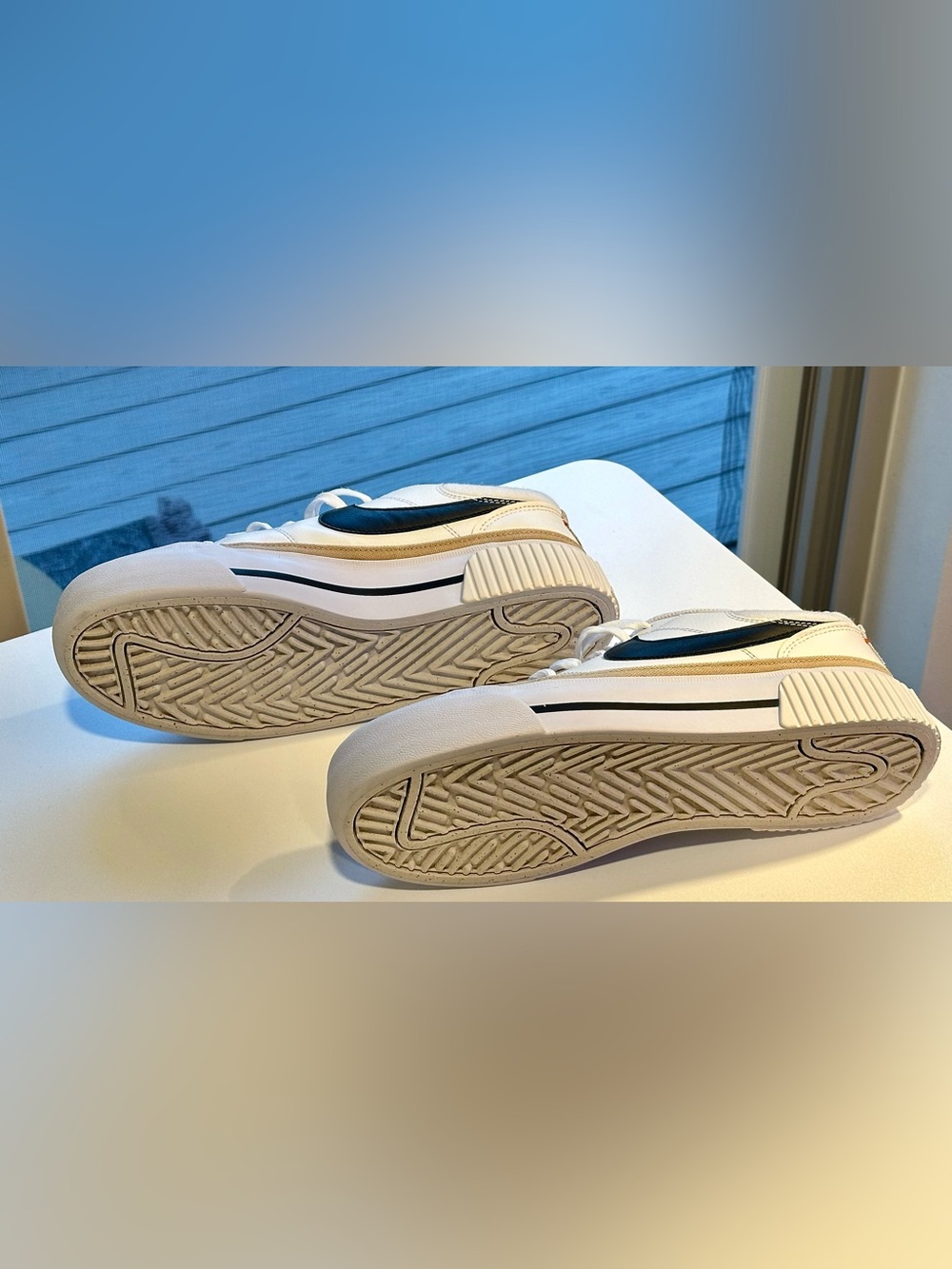 Nike Court Legacy Lift Sneakers - Picture 3 of 4